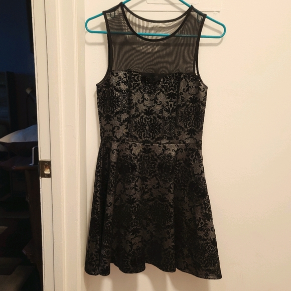 Dress - Picture 1 of 2